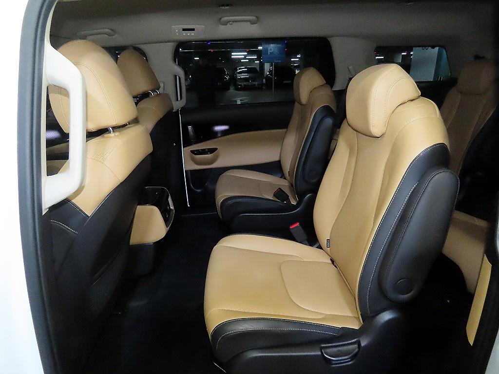 KIA Carnival - Vista 7