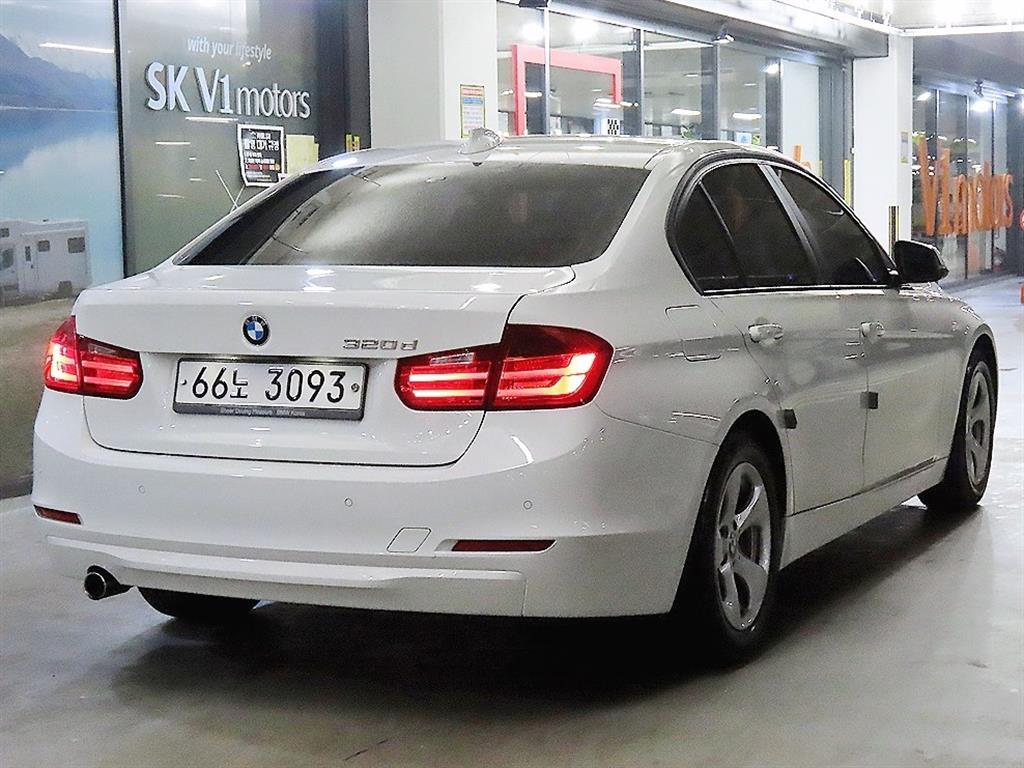 BMW 3 series - Vista 4