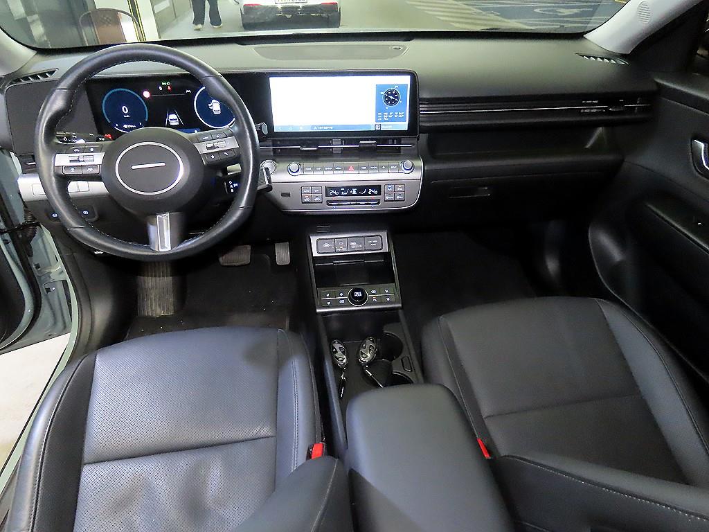 HYUNDAI Kona - Vista 10