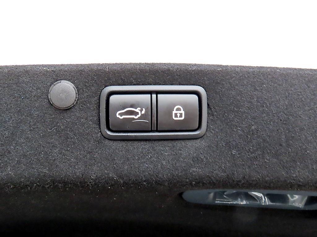 HYUNDAI Grandeur 2019 Blanco - Importación desde Corea - HF Imports Iquique - Foto 16