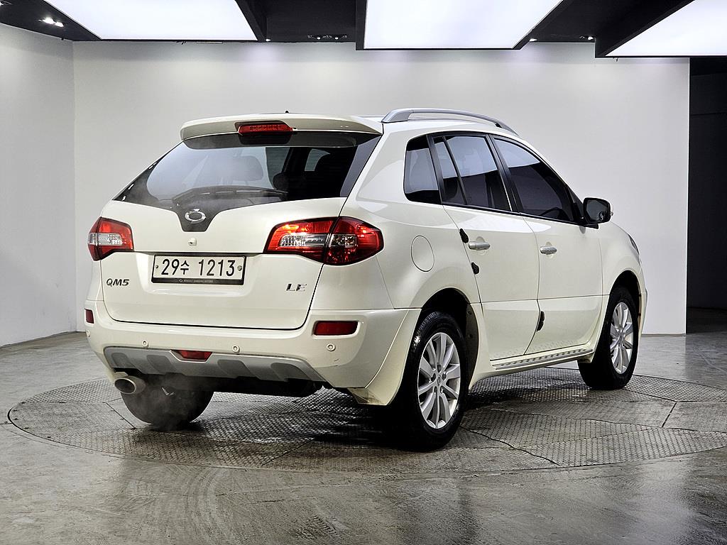 SAMSUNG QM5 - Vista 4