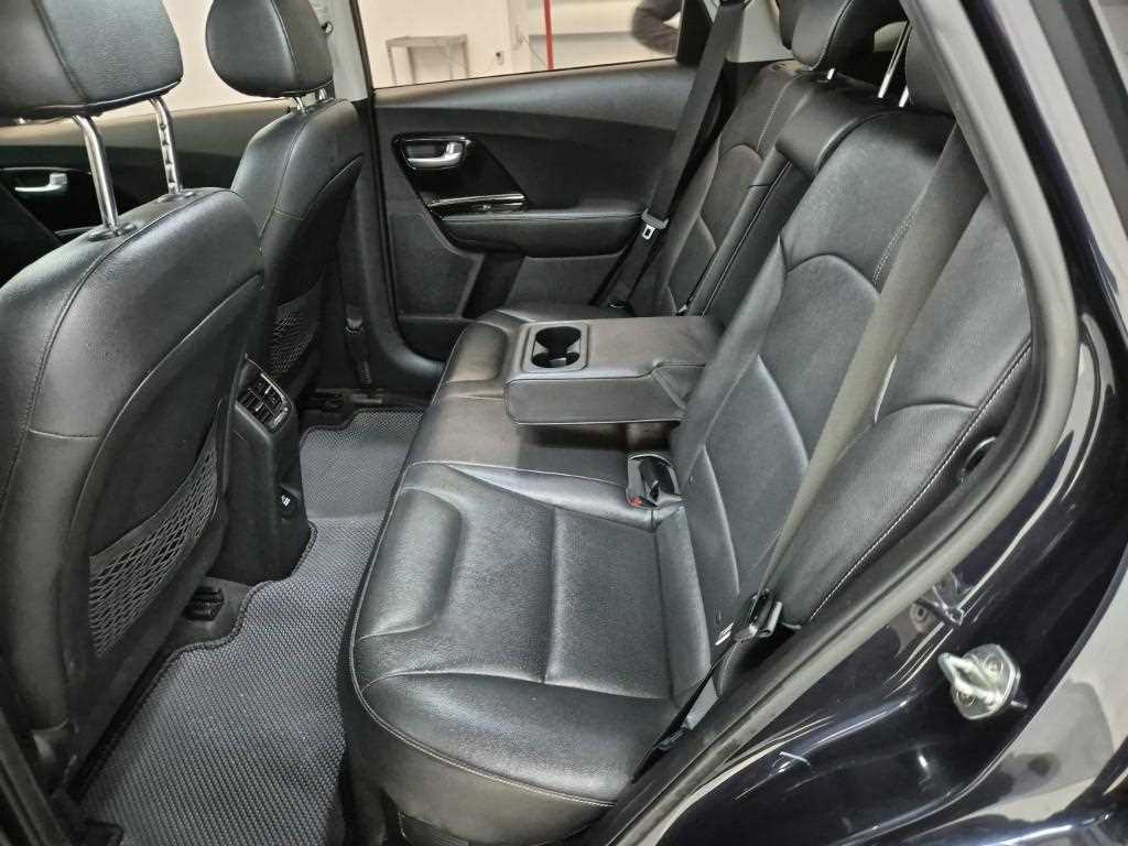 KIA Niro - Vista 12