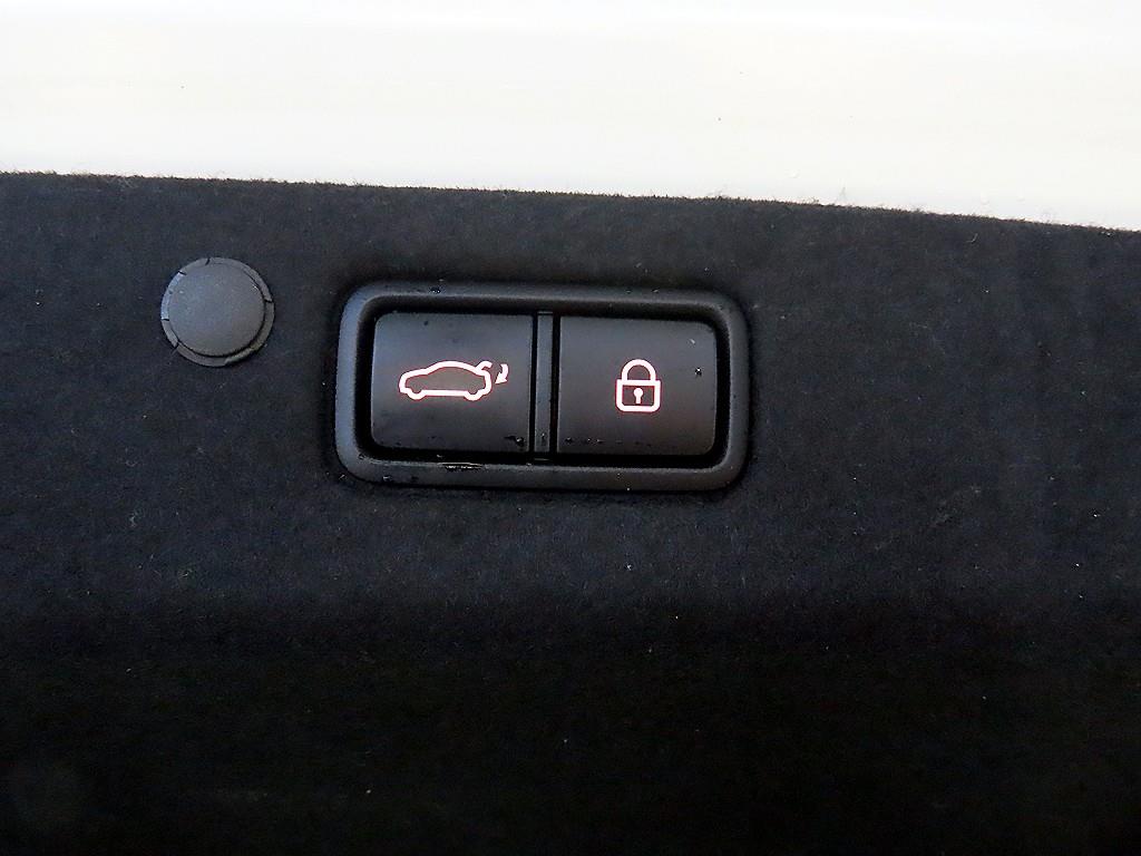 HYUNDAI Grandeur 2022 Blanco - Importación desde Corea - HF Imports Iquique - Foto 16