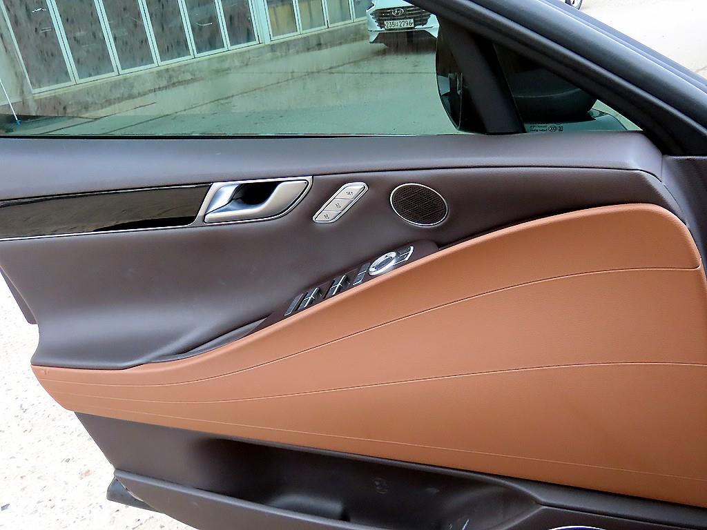 Genesis G80 - Vista 11