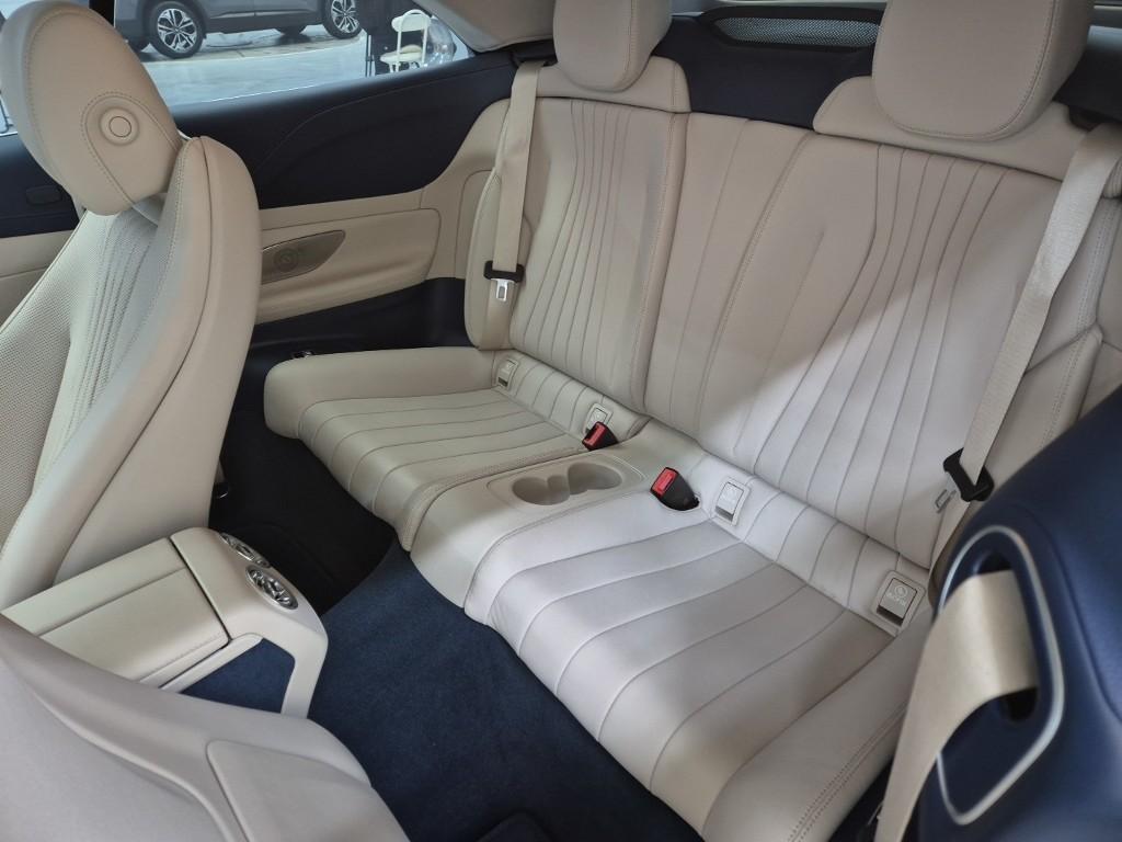 Mercedes Benz E class - Vista 11