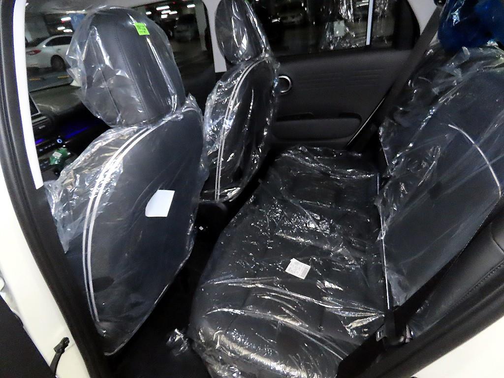 HYUNDAI Casper - Vista 7