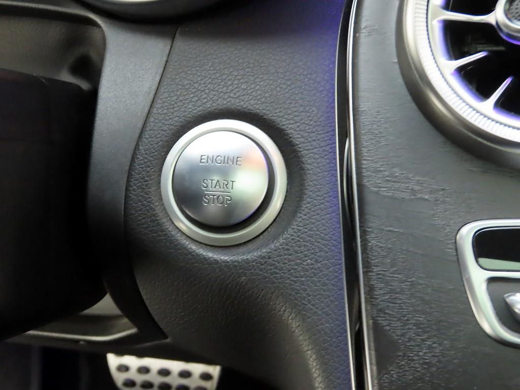 Mercedes Benz C Class - Vista 11