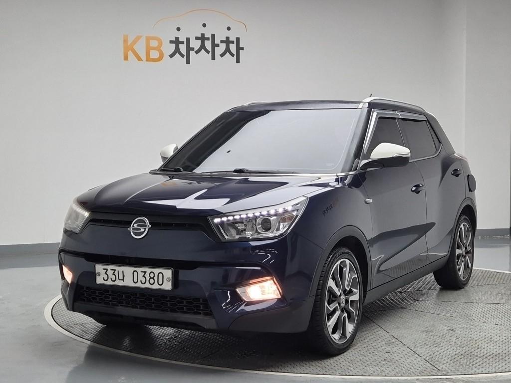 Ssangyong Tivoli 2016 Azul - Importación desde Corea - HF Imports Iquique - Foto 1