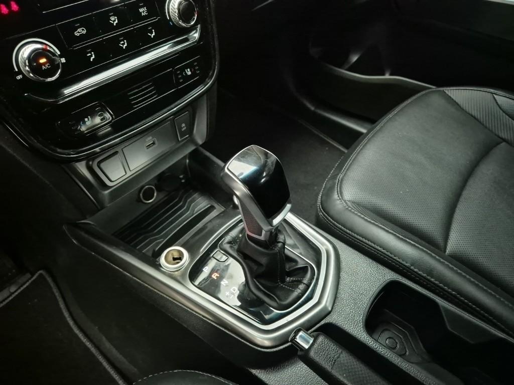 Ssangyong Tivoli - Vista 8