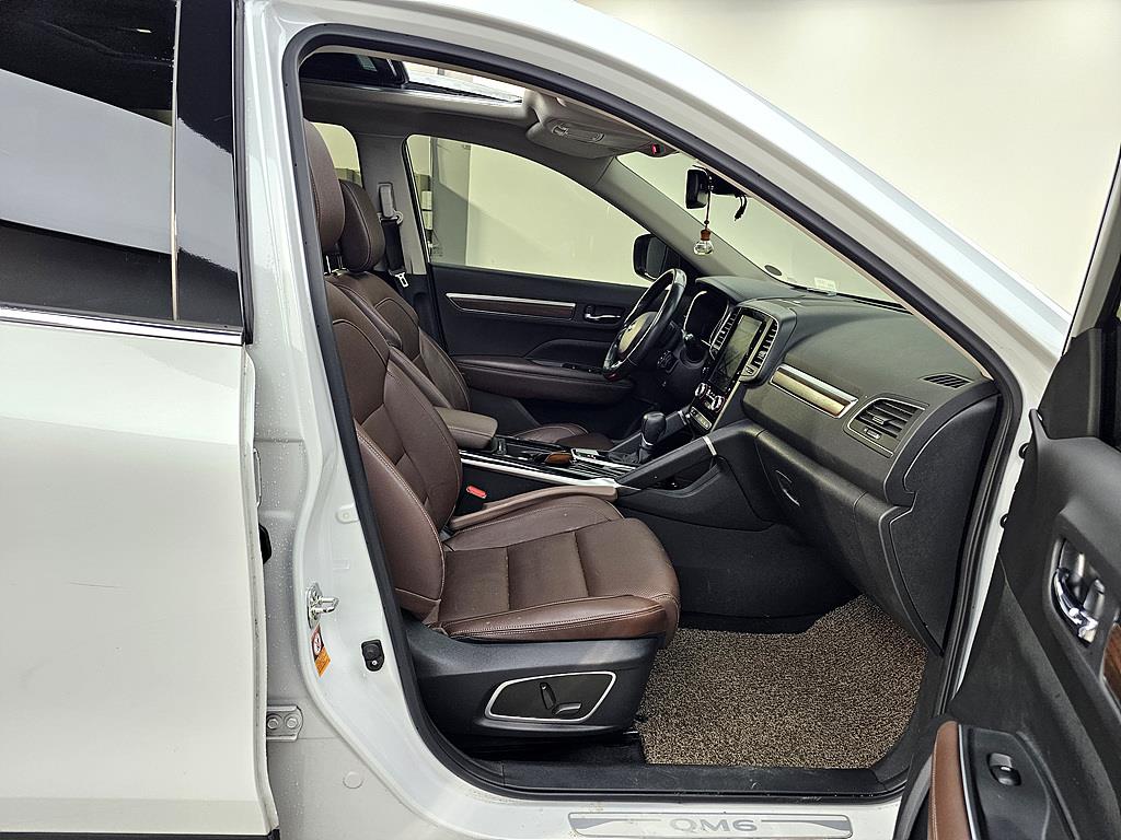 SAMSUNG QM6 - Vista 11