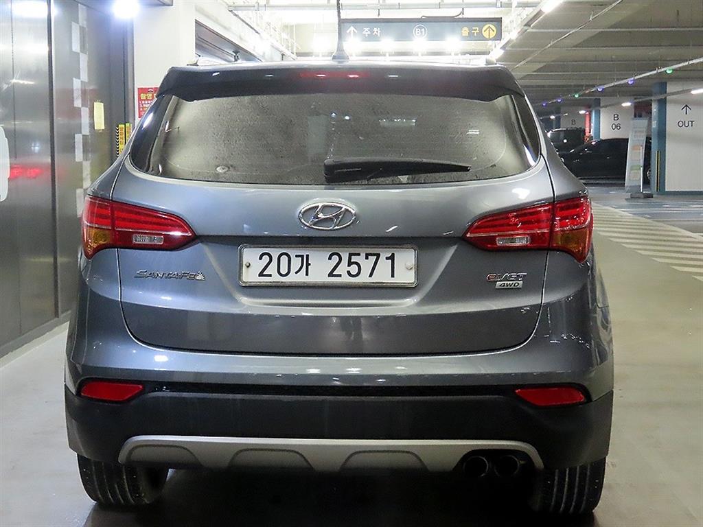 HYUNDAI Santa Fe - Vista 5