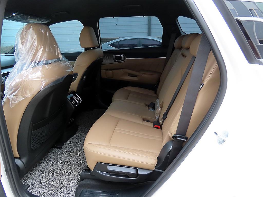 KIA Sorento - Vista 6
