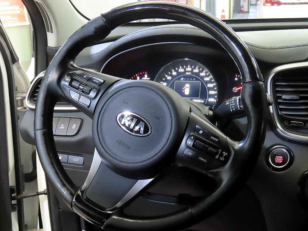 KIA Sorento - Vista 8