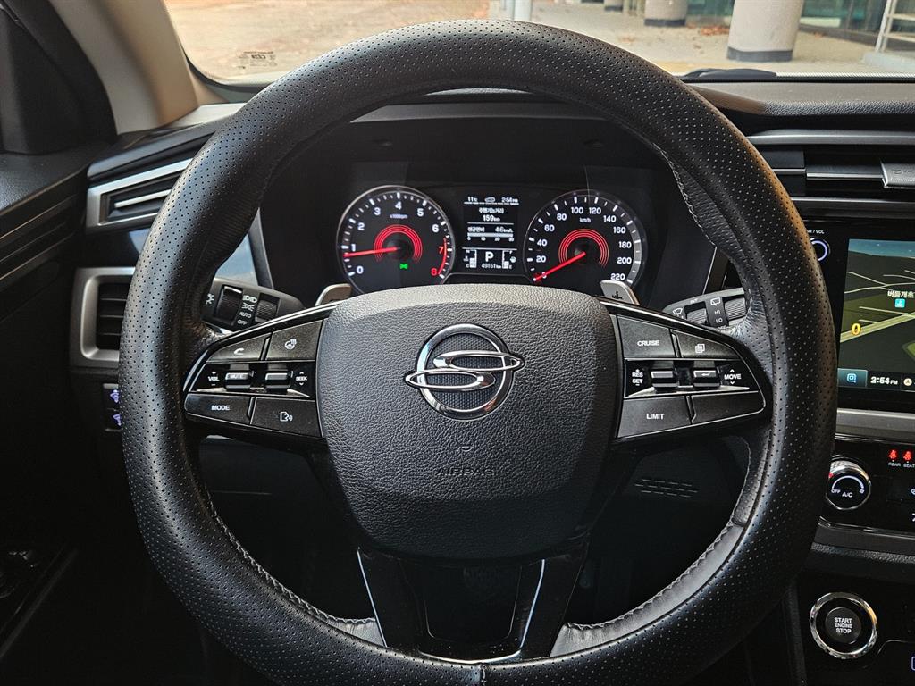 Ssangyong Korando - Vista 11