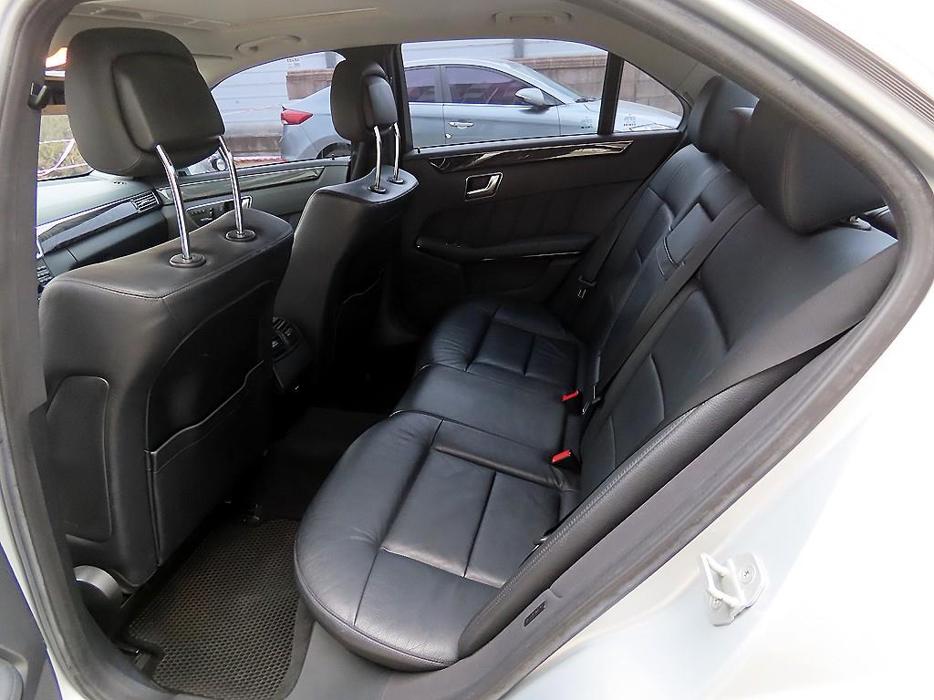 Mercedes Benz E class - Vista 6