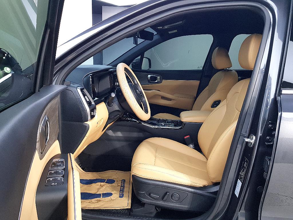 KIA Sorento - Vista 8