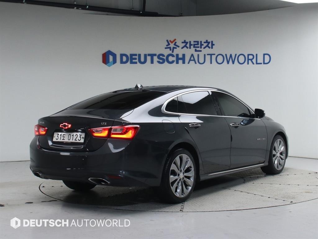 Chevrolet Malibu - Vista 2