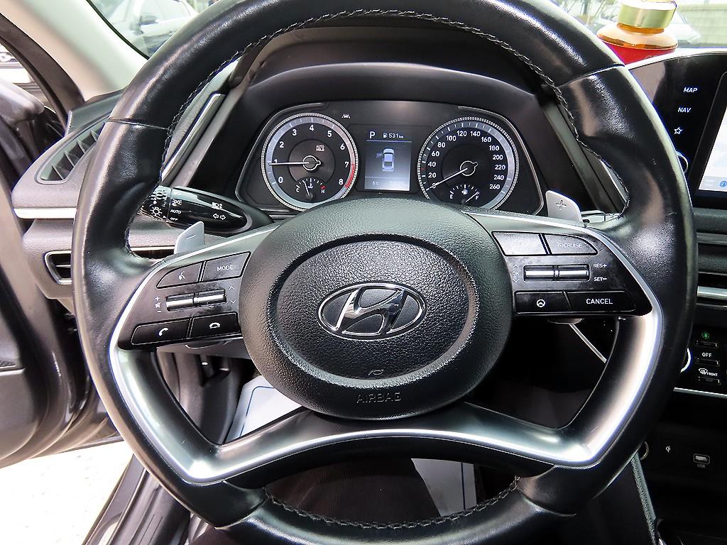 HYUNDAI Sonata - Vista 8