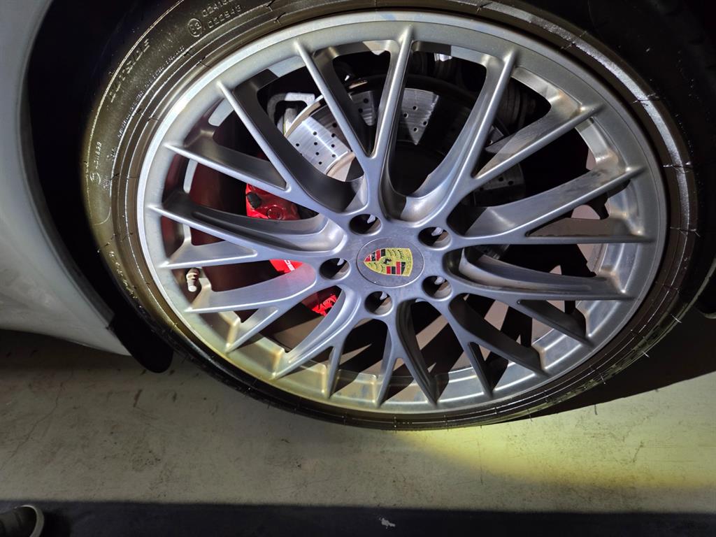 Porsche 911 - Vista 5