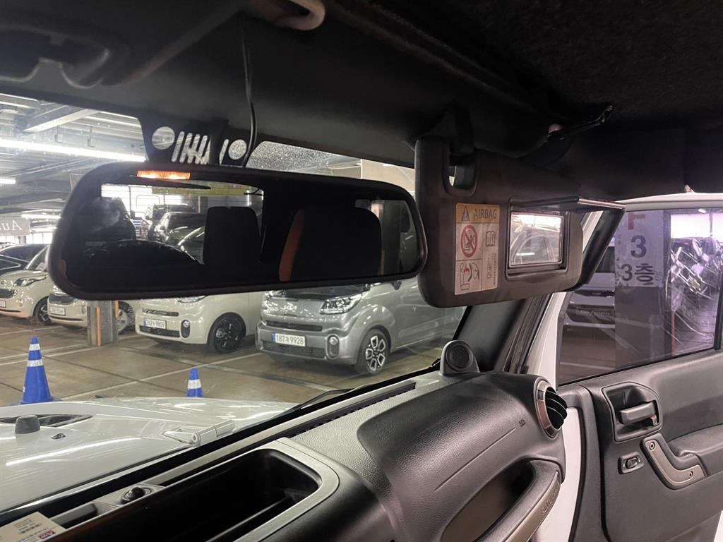 Jeep Wrangler 2013 Blanco - Importación desde Corea - HF Imports Iquique - Foto 18