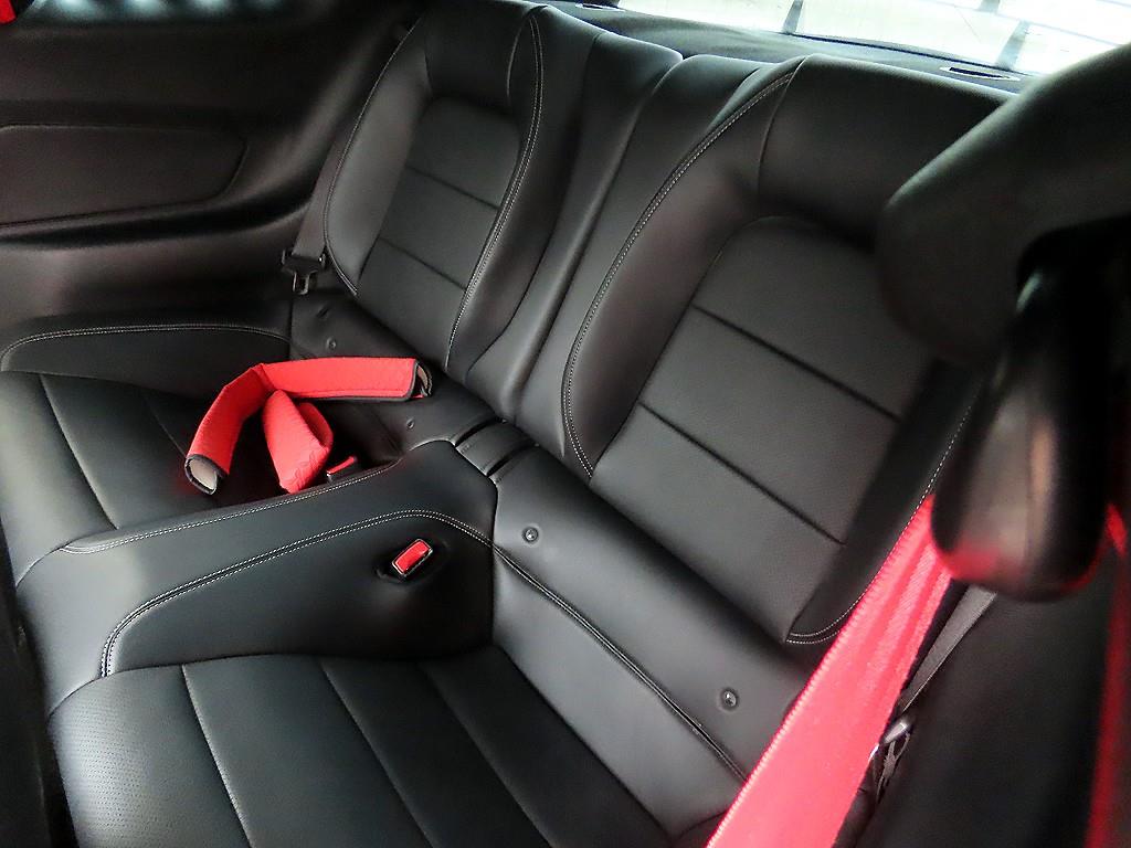 Ford Mustang - Vista 6