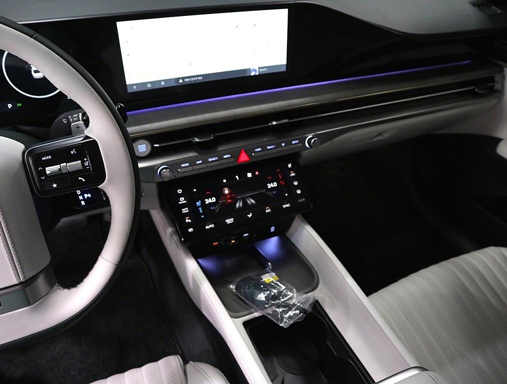HYUNDAI Grandeur - Vista 11