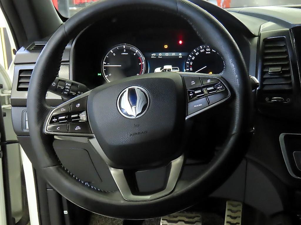 Ssangyong Rexton - Vista 8