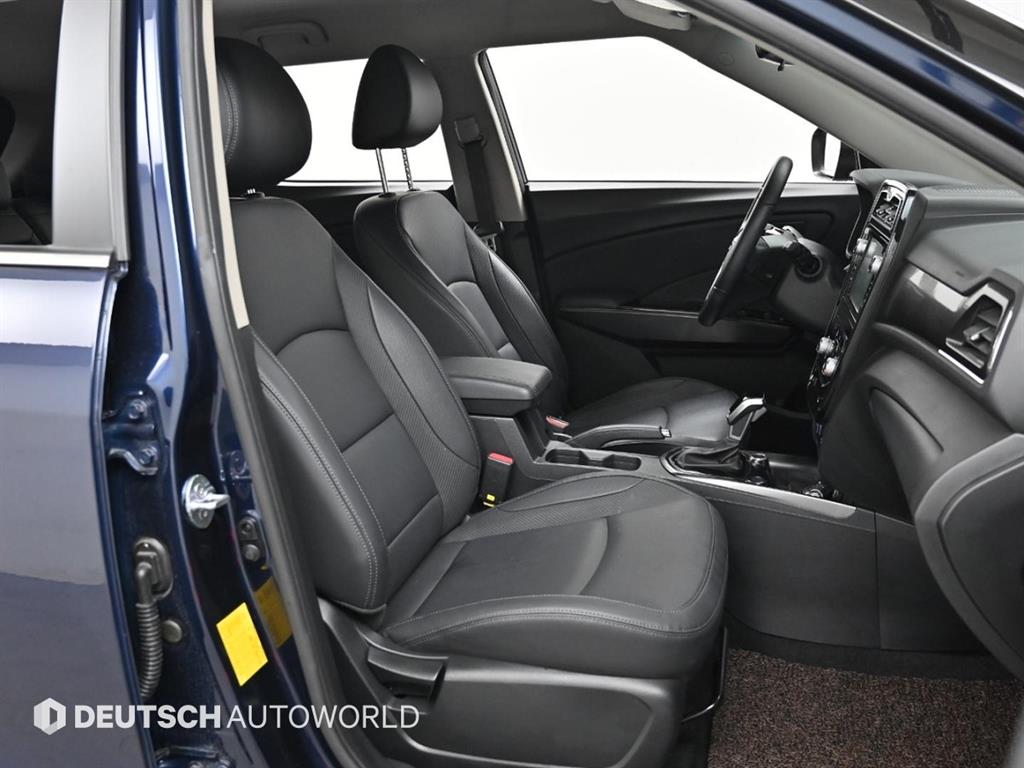 Ssangyong Tivoli - Vista 10