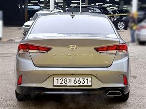 HYUNDAI Sonata - Vista 6