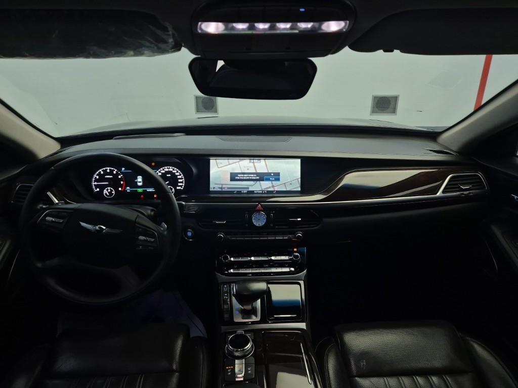 Genesis EQ900 - Vista 7