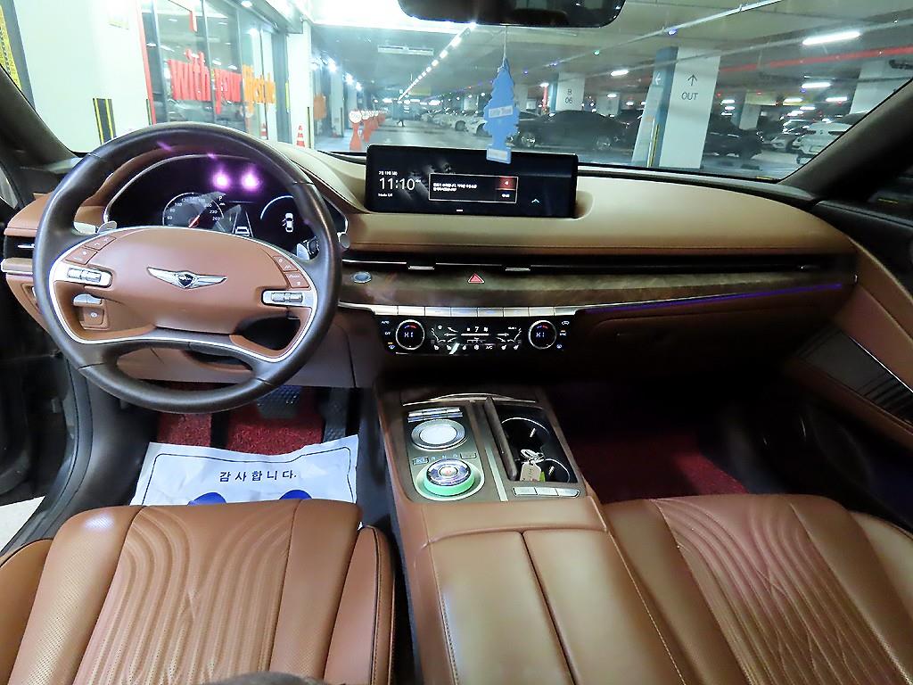 Genesis G80 - Vista 10