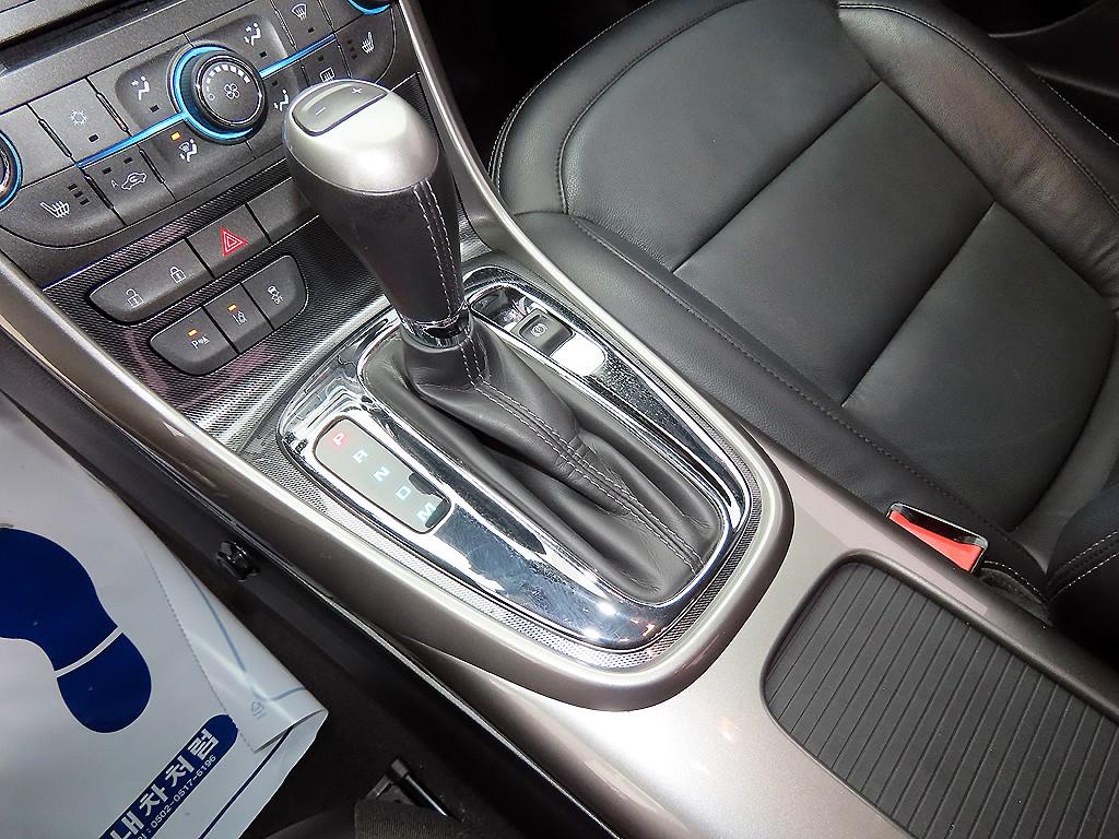 Chevrolet Malibu - Vista 10