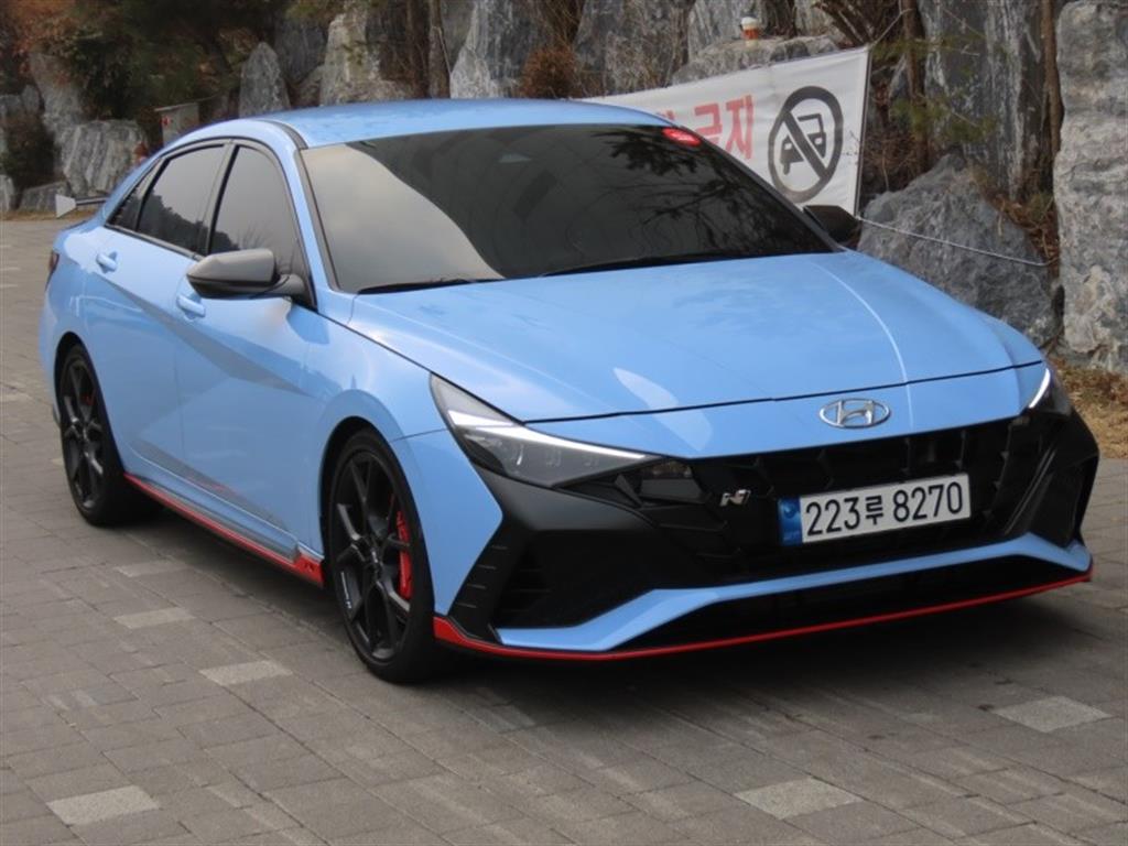 HYUNDAI Avante - Vista 3