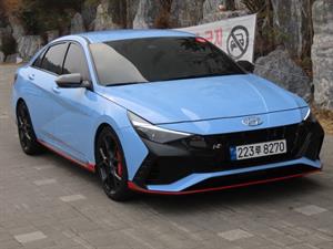 HYUNDAI Avante - Vista 4