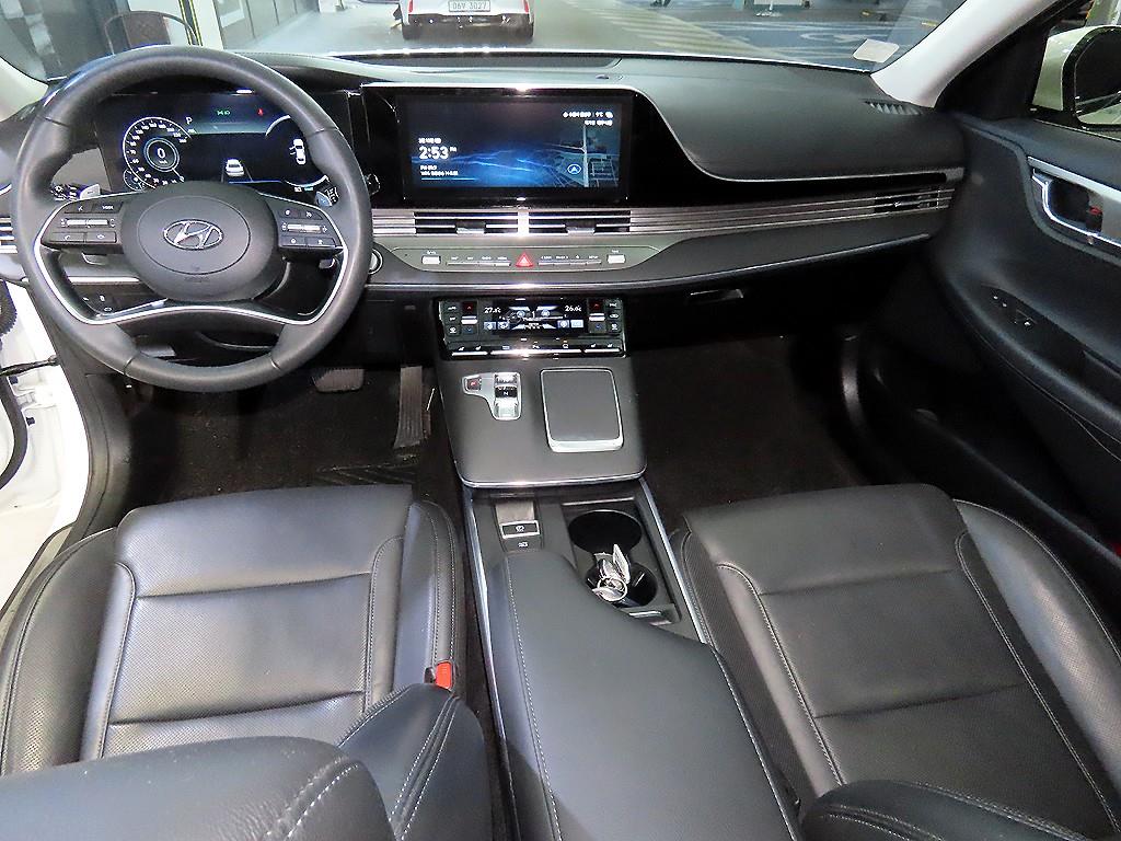 HYUNDAI Grandeur - Vista 10