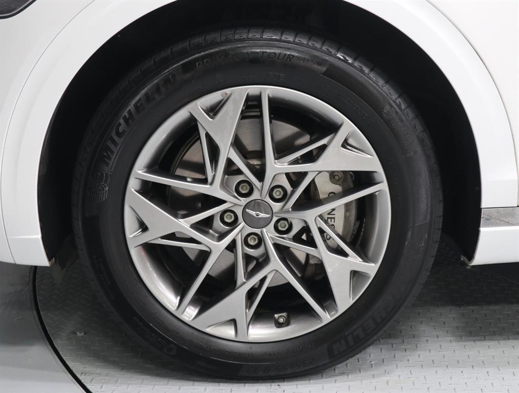 Genesis GV70 - Vista 9