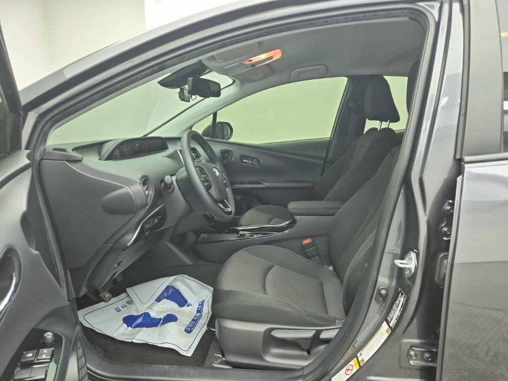 Toyota Prius - Vista 11