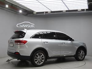 KIA Sorento - Vista 8