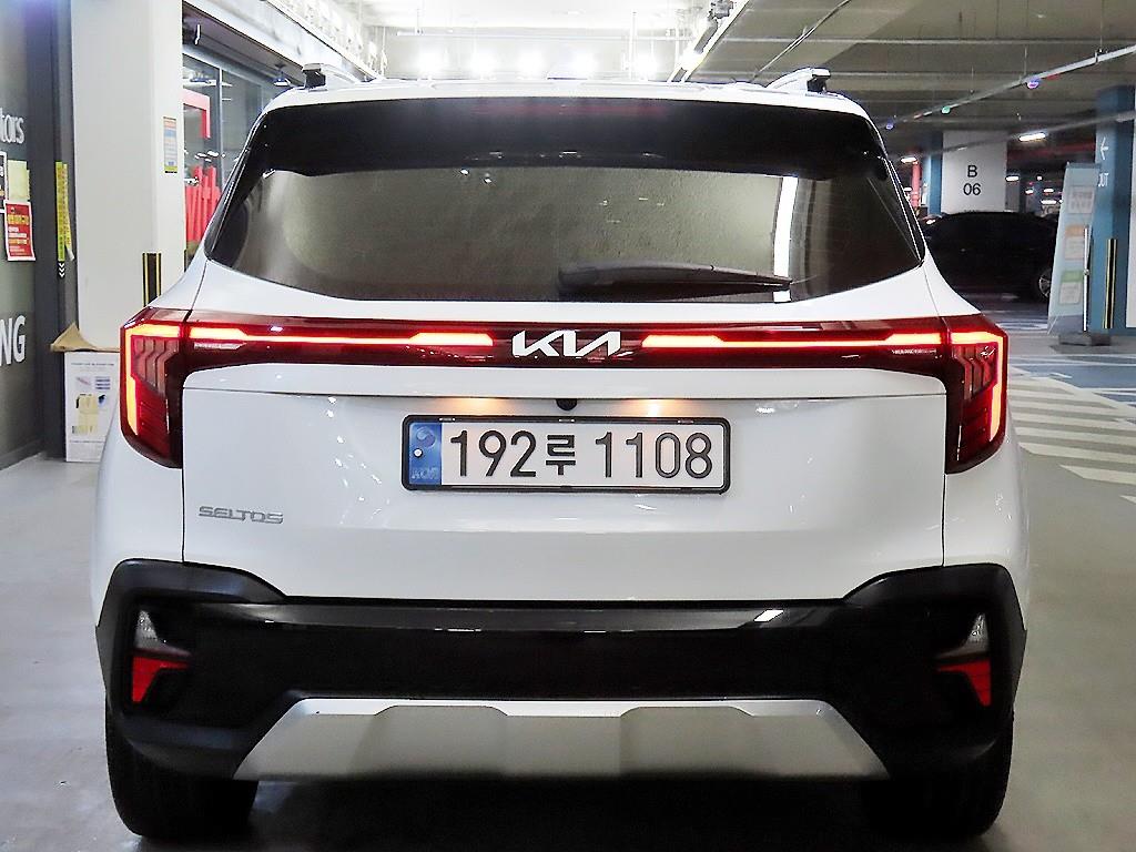 KIA Seltos - Vista 5