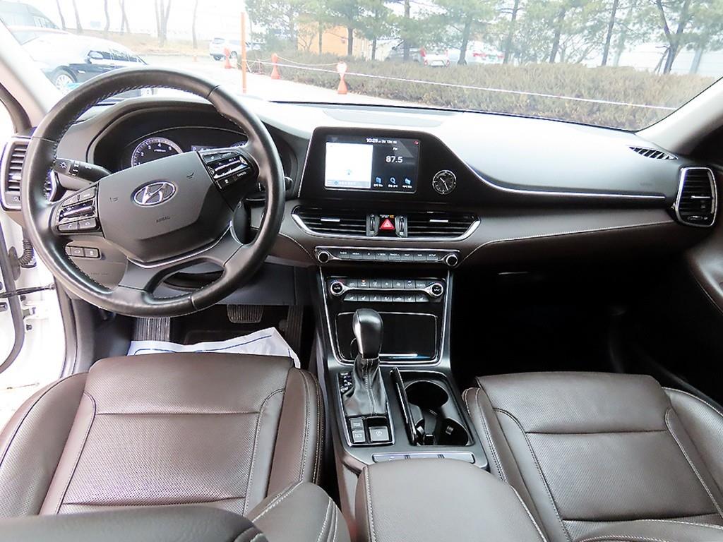 HYUNDAI Grandeur - Vista 7