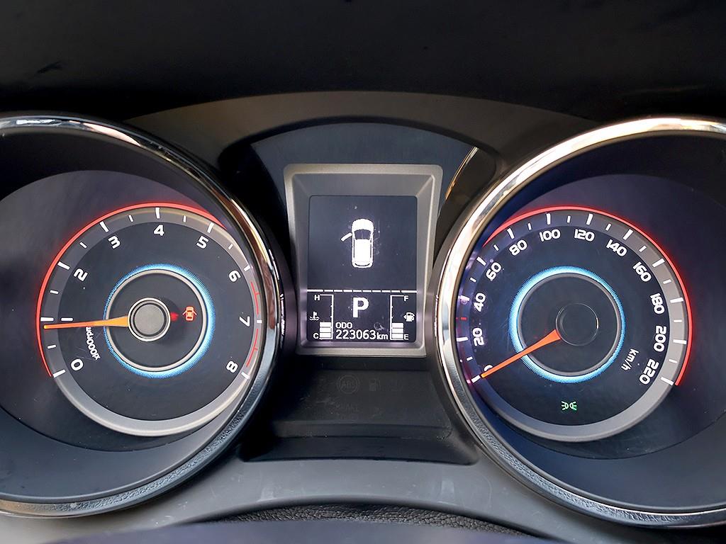 Ssangyong Tivoli - Vista 11