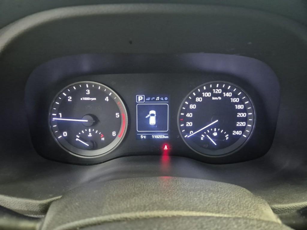 HYUNDAI Tucson - Vista 6