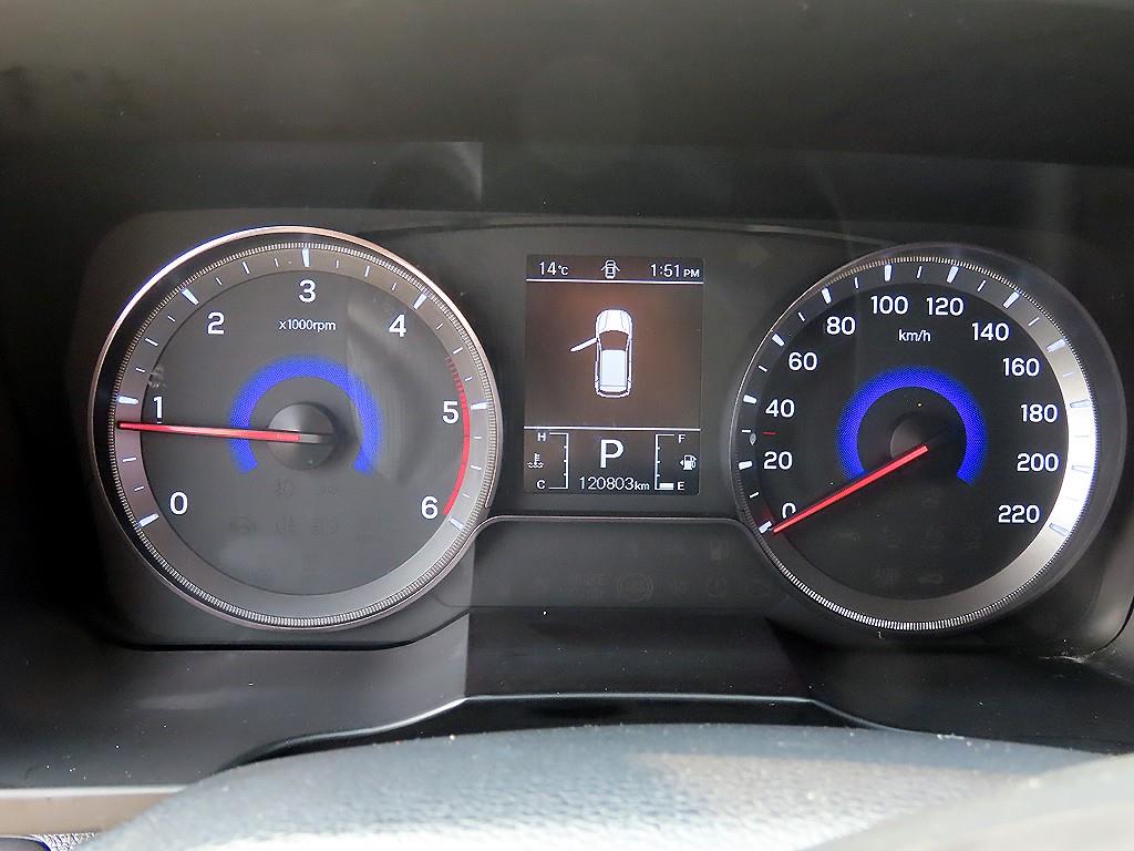 Ssangyong Tivoli - Vista 8