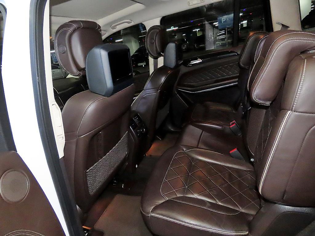 Mercedes Benz GLS Class - Vista 7