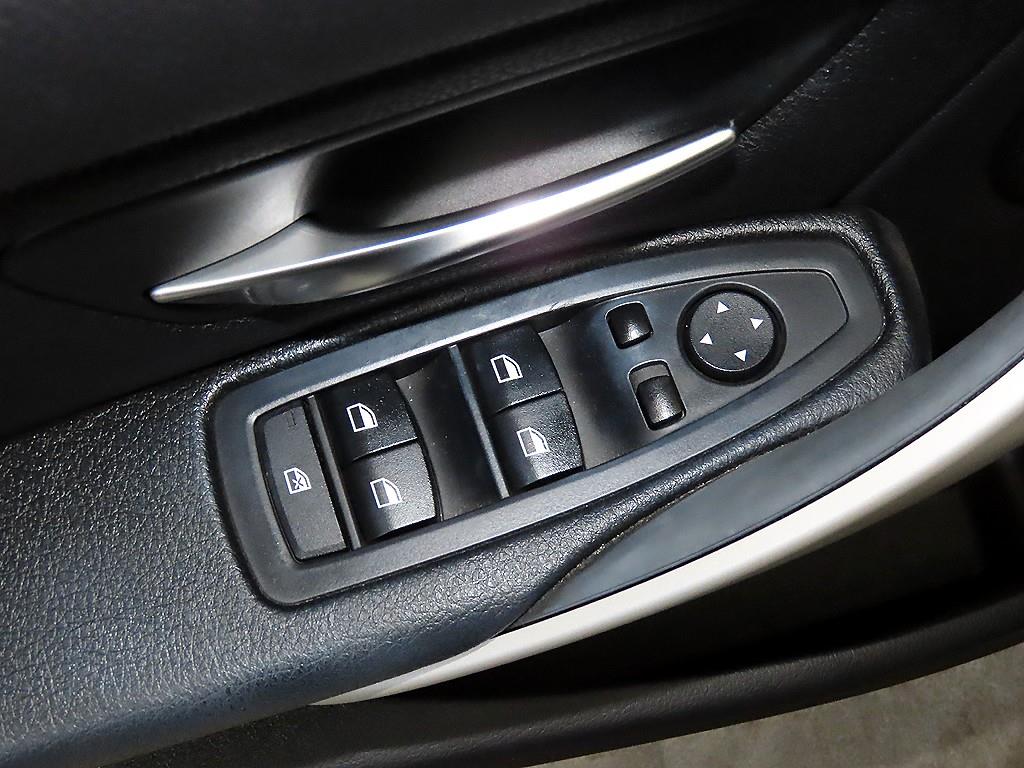 BMW 3 series 2015 Blanco - Importación desde Corea - HF Imports Iquique - Foto 13