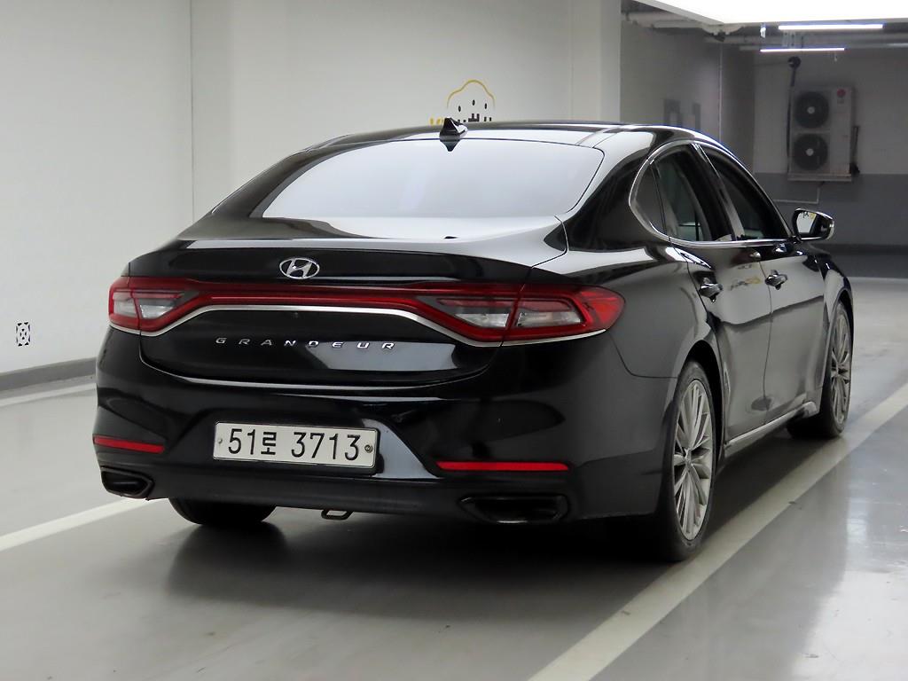 HYUNDAI Grandeur - Vista 4