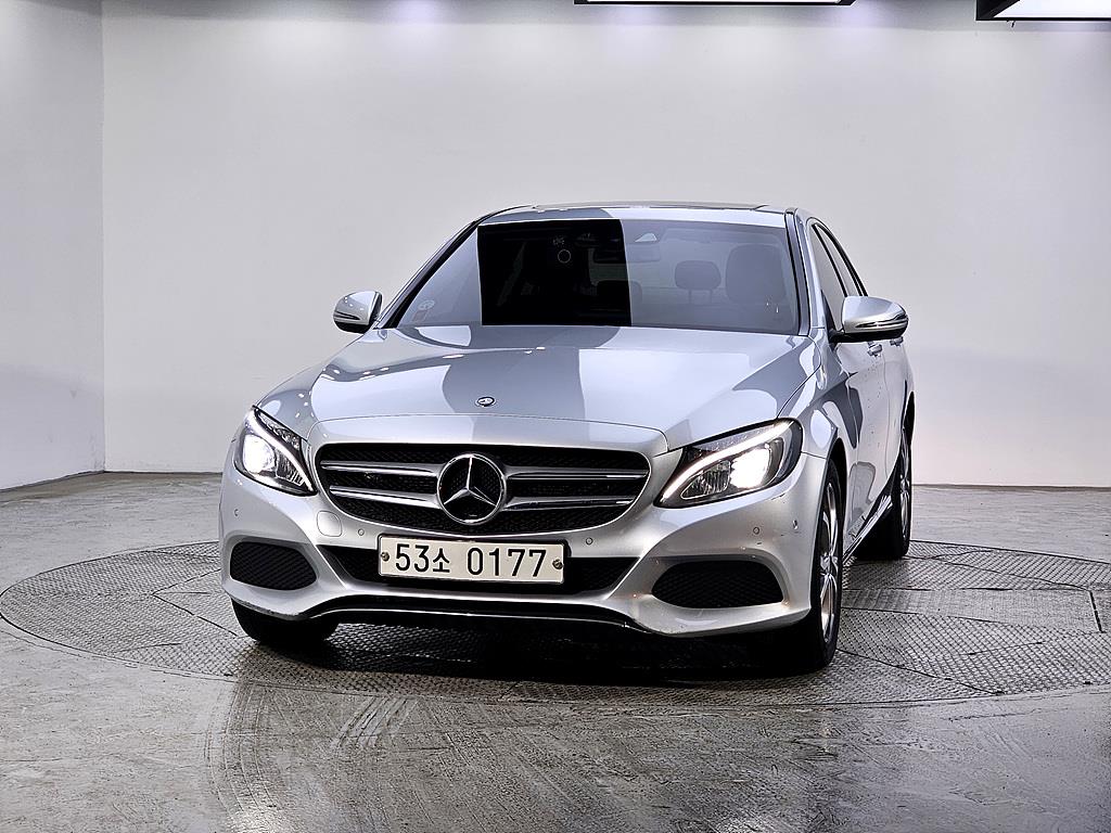 Mercedes Benz C Class - Vista 2