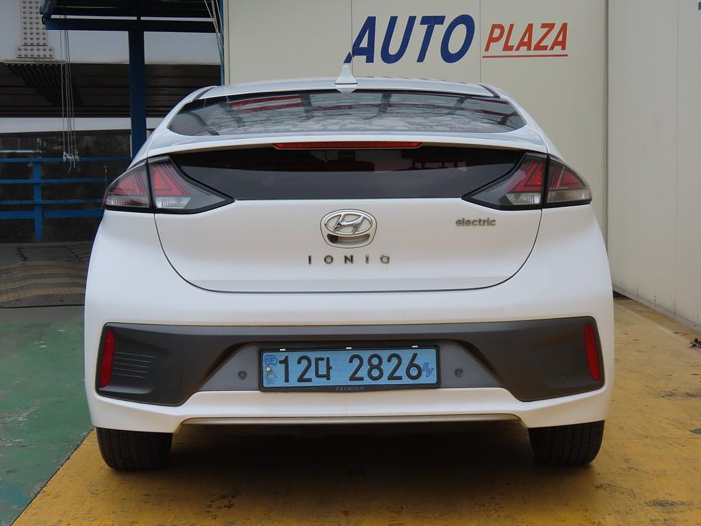HYUNDAI Ioniq - Vista 4