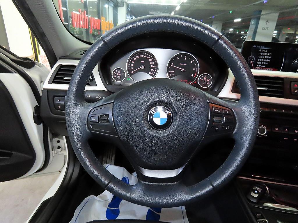 BMW 3 series - Vista 8