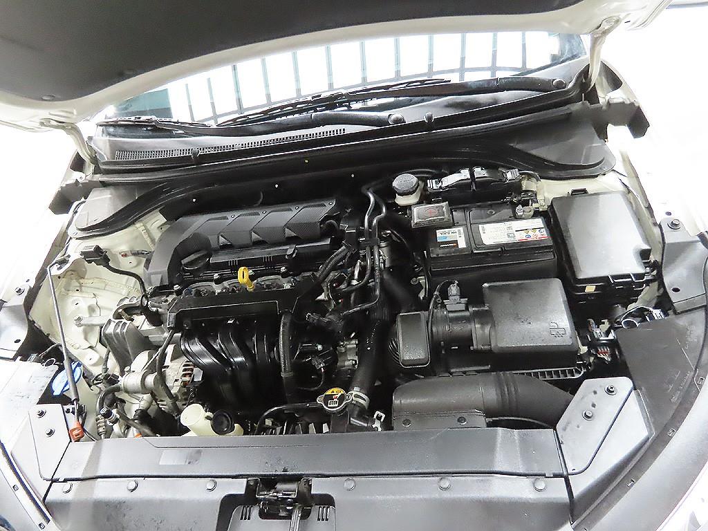 HYUNDAI Avante 2019 Blanco - Importación desde Corea - HF Imports Iquique - Foto 7